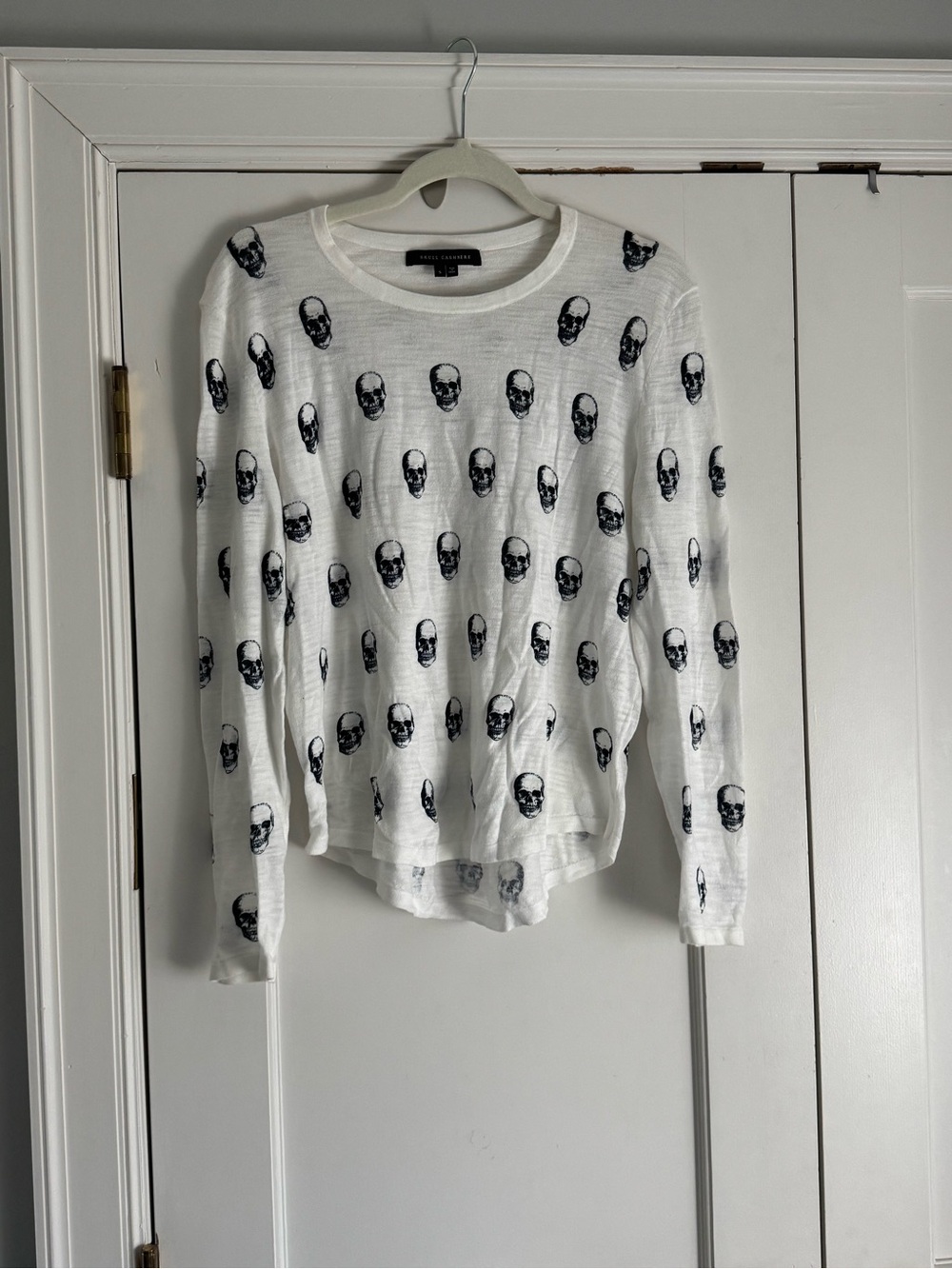Skull Cashmere White Lightweight Crew Neck Top